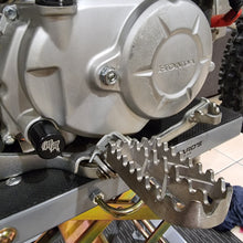 Load image into Gallery viewer, MADDER MINIS - CRF/KLX KICK STARTER DELETE CAP