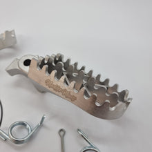 Load image into Gallery viewer, MADDER MINIS - STEEL FOOTPEGS - CRF110/125