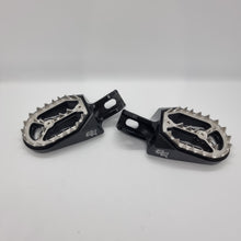 Load image into Gallery viewer, MADDER MINIS - BILLET ALLOY FOOT PEGS - CRF110 DIRECT FIT